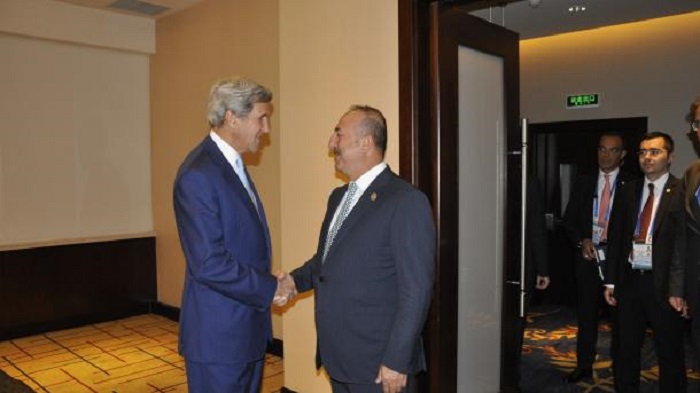 Cavuşoğlu trifft in China John Kerry